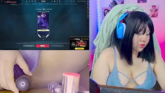 Mad beauty - checkout our excited streamers as they tease to their beloved melodies and slowly squirt for enjoyment to appease your wildest wishes.