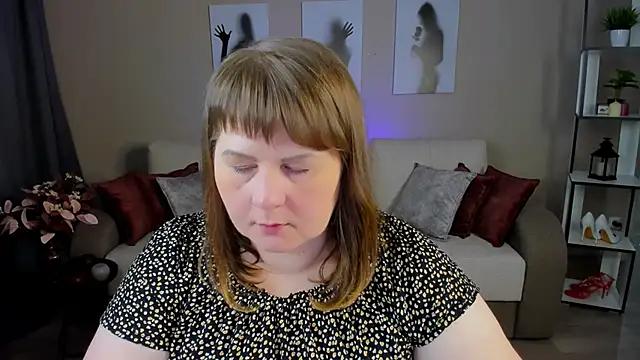 CrystalStar from StripChat is Freechat