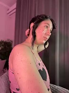 CurvyWoman- from StripChat is Freechat