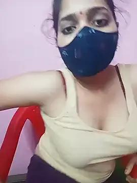 Cute-Simmi from StripChat is Freechat