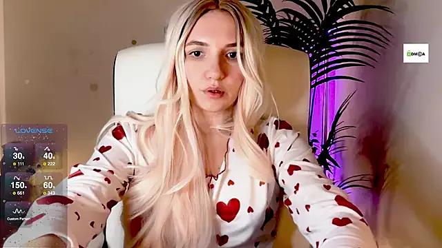 cute_cake from StripChat is Freechat