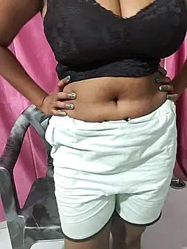 Cute_mam from StripChat is Freechat