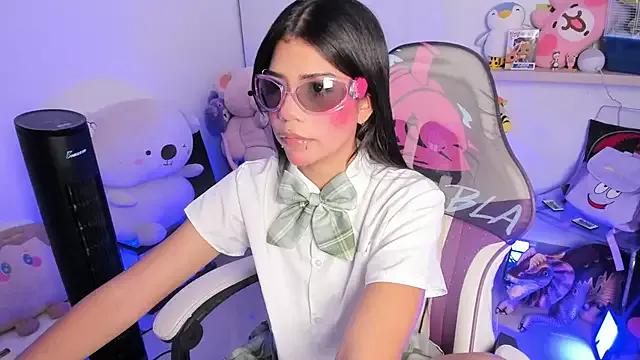 Mad beauty - checkout our excited streamers as they tease to their beloved melodies and slowly squirt for enjoyment to appease your wildest wishes.