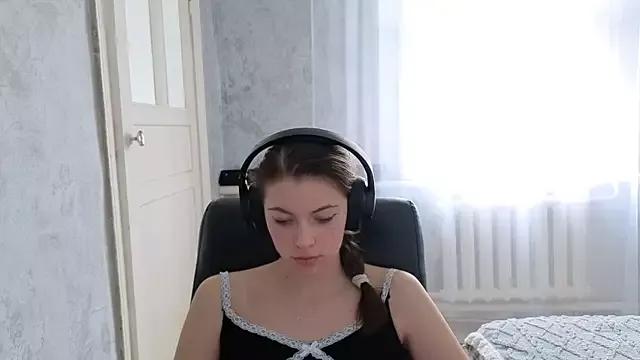 Mad beauty - checkout our excited streamers as they tease to their beloved melodies and slowly squirt for enjoyment to appease your wildest wishes.