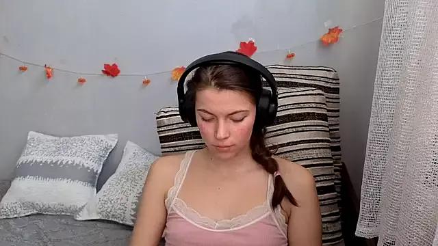 Mad beauty - checkout our excited streamers as they tease to their beloved melodies and slowly squirt for enjoyment to appease your wildest wishes.