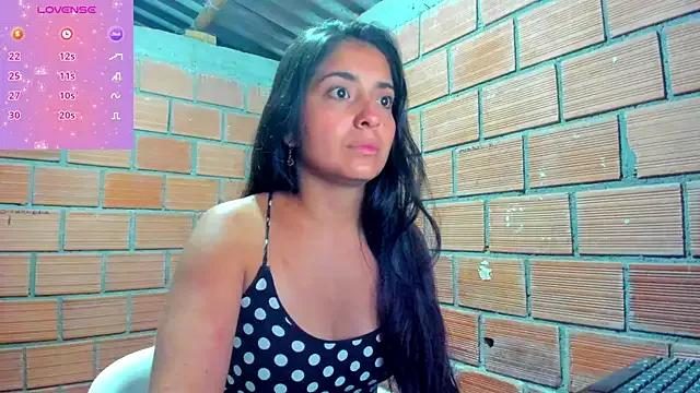 dahilawild from StripChat is Freechat