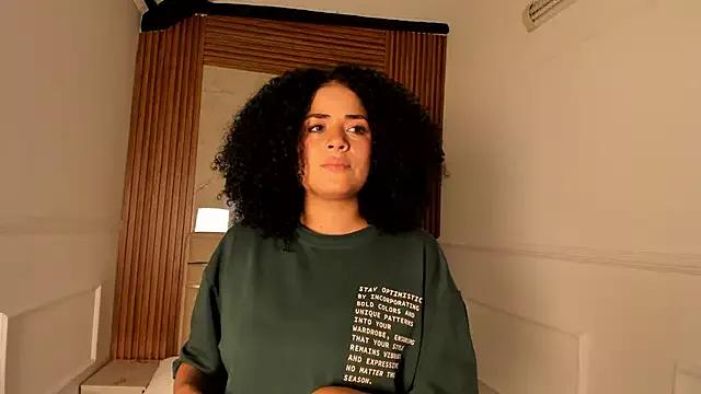 DahliaLawrence from StripChat is Freechat