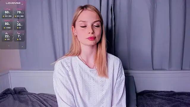DaisyEckersley from StripChat is Freechat