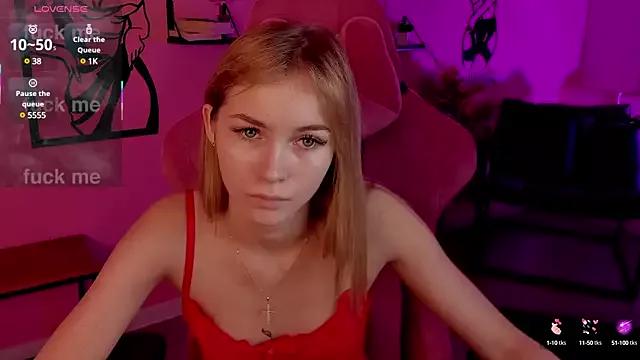 Mad beauty - checkout our excited streamers as they tease to their beloved melodies and slowly squirt for enjoyment to appease your wildest wishes.