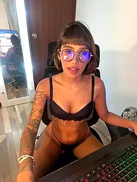 Mad beauty - checkout our excited streamers as they tease to their beloved melodies and slowly squirt for enjoyment to appease your wildest wishes.