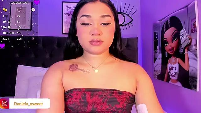 Mad beauty - checkout our excited streamers as they tease to their beloved melodies and slowly squirt for enjoyment to appease your wildest wishes.