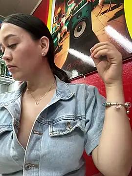 Mad beauty - checkout our excited streamers as they tease to their beloved melodies and slowly squirt for enjoyment to appease your wildest wishes.