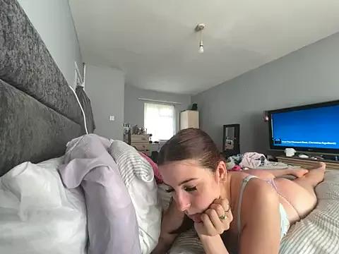 DanielleBabe from StripChat is Freechat