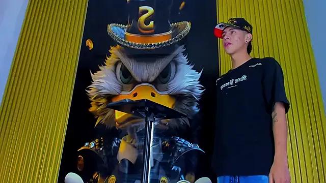 Mad beauty - checkout our excited streamers as they tease to their beloved melodies and slowly squirt for enjoyment to appease your wildest wishes.