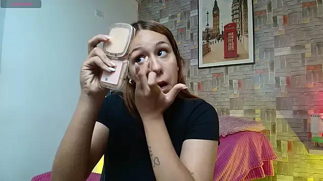 daphne__glow from StripChat is Freechat