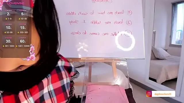 Daphne_chers from StripChat is Freechat