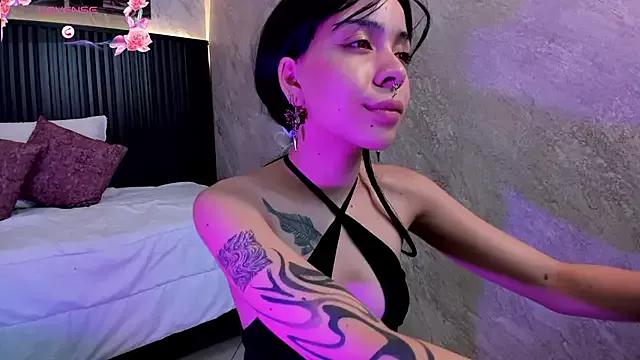 Mad beauty - checkout our excited streamers as they tease to their beloved melodies and slowly squirt for enjoyment to appease your wildest wishes.