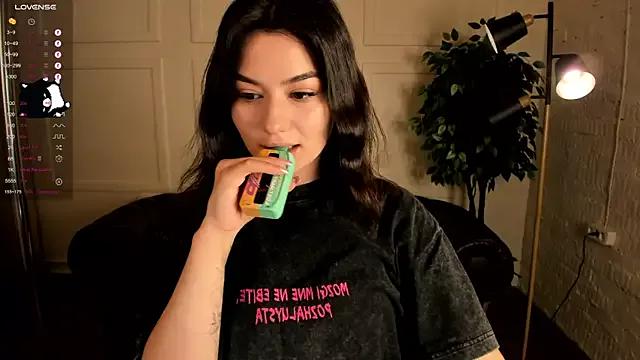 Mad beauty - checkout our excited streamers as they tease to their beloved melodies and slowly squirt for enjoyment to appease your wildest wishes.
