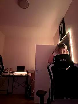 DarkRomanceV from StripChat is Freechat