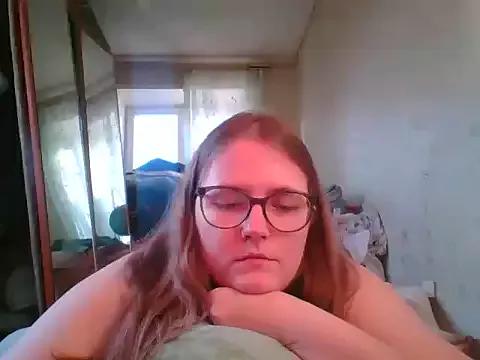 DesireMelissa from StripChat is Freechat