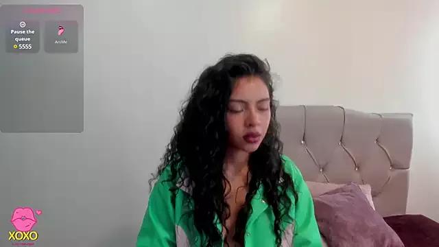 Mad beauty - checkout our excited streamers as they tease to their beloved melodies and slowly squirt for enjoyment to appease your wildest wishes.