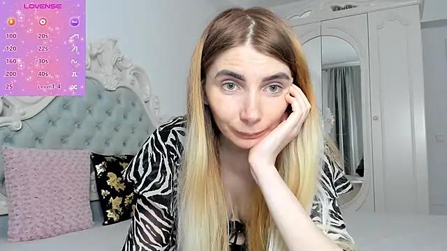 Mad beauty - checkout our excited streamers as they tease to their beloved melodies and slowly squirt for enjoyment to appease your wildest wishes.