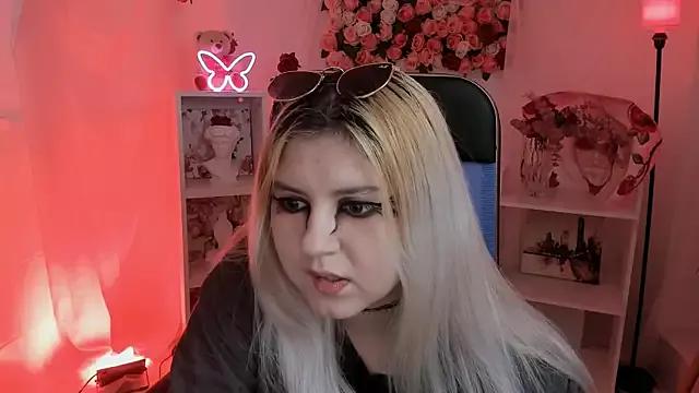 Mad beauty - checkout our excited streamers as they tease to their beloved melodies and slowly squirt for enjoyment to appease your wildest wishes.