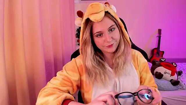 Mad beauty - checkout our excited streamers as they tease to their beloved melodies and slowly squirt for enjoyment to appease your wildest wishes.