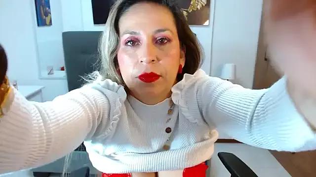 DianaPearls from StripChat is Freechat