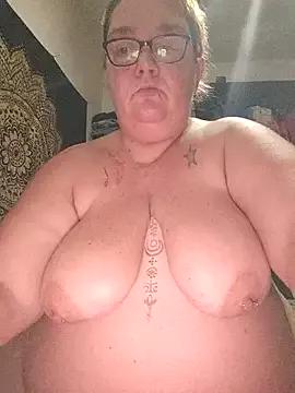 diosacurvy1984 from StripChat is Freechat