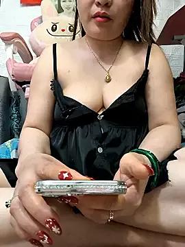 dis_princess from StripChat is Freechat