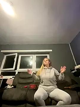 Dolliejayxx from StripChat is Freechat