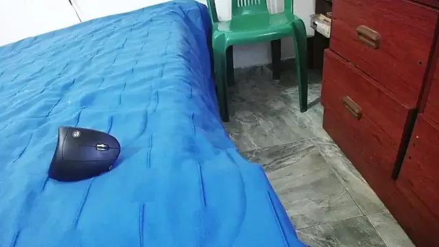 Mad beauty - checkout our excited streamers as they tease to their beloved melodies and slowly squirt for enjoyment to appease your wildest wishes.