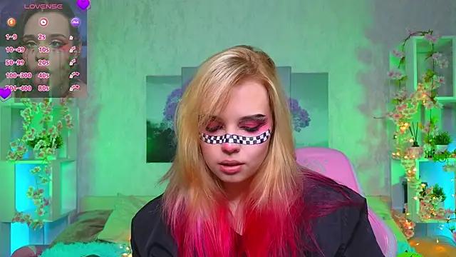 Mad beauty - checkout our excited streamers as they tease to their beloved melodies and slowly squirt for enjoyment to appease your wildest wishes.