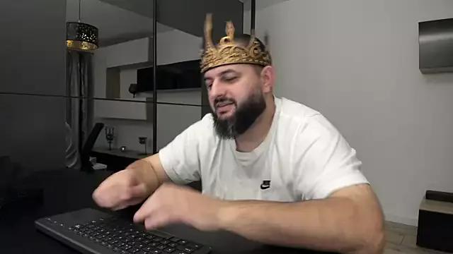 DravenPeak from StripChat is Freechat