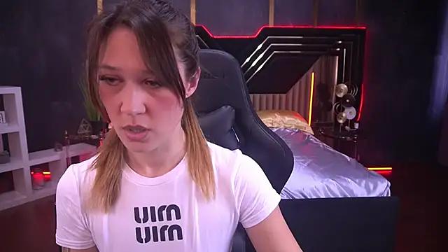 Mad beauty - checkout our excited streamers as they tease to their beloved melodies and slowly squirt for enjoyment to appease your wildest wishes.