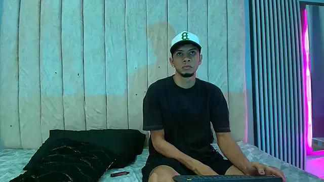 DustinandJordan from StripChat is Freechat