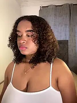 Dyan_adams from StripChat is Freechat