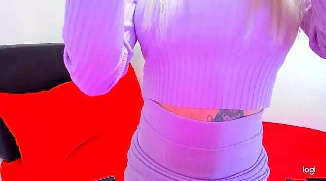 Mad beauty - checkout our excited streamers as they tease to their beloved melodies and slowly squirt for enjoyment to appease your wildest wishes.
