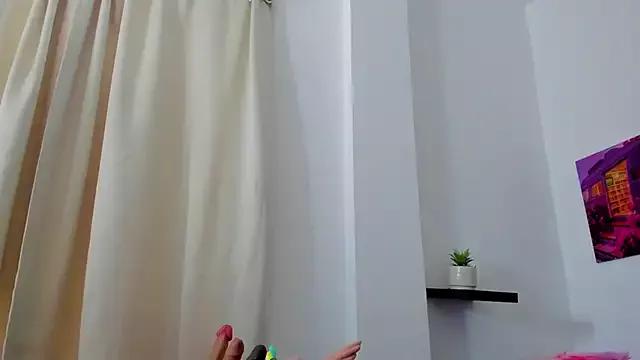 Mad beauty - checkout our excited streamers as they tease to their beloved melodies and slowly squirt for enjoyment to appease your wildest wishes.