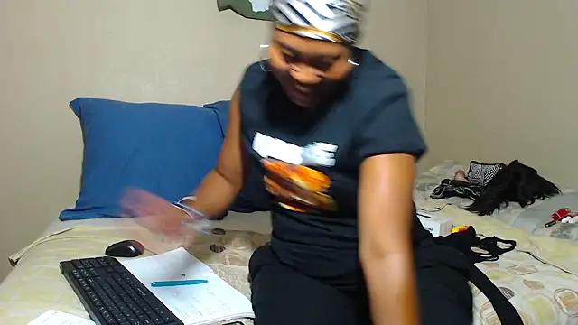 EbonySeductressx from StripChat is Freechat