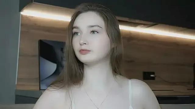 Eliravelvet from StripChat is Freechat