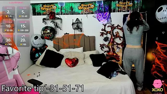 Mad beauty - checkout our excited streamers as they tease to their beloved melodies and slowly squirt for enjoyment to appease your wildest wishes.