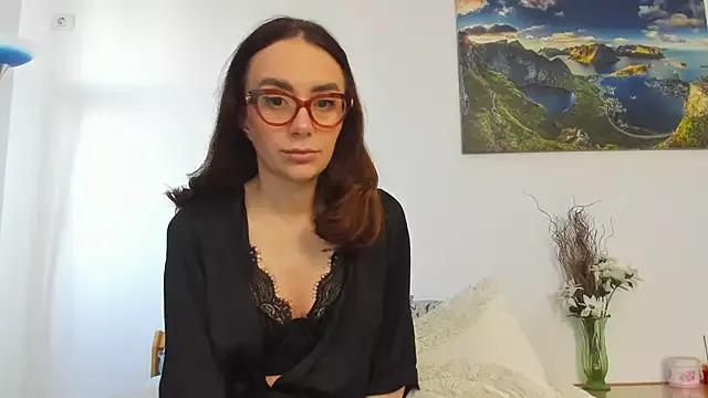 ella-bela from StripChat is Freechat