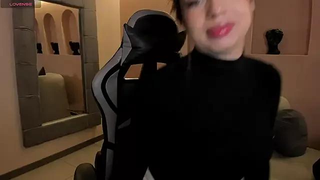EllaClark from StripChat is Freechat