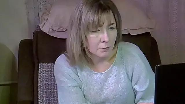 EllaJohnsonX from StripChat is Freechat