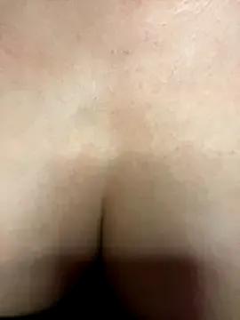 ELLIE_ELLIE from StripChat is Freechat