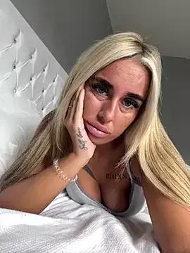 EllieMaeBaby from StripChat is Freechat
