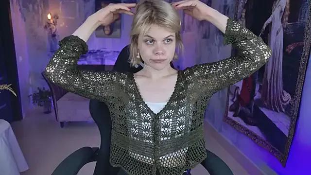 Mad beauty - checkout our excited streamers as they tease to their beloved melodies and slowly squirt for enjoyment to appease your wildest wishes.