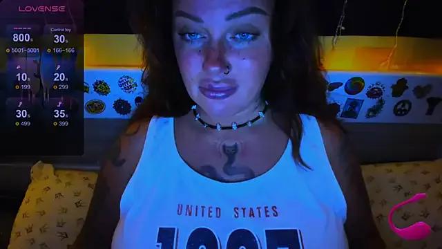 Mad beauty - checkout our excited streamers as they tease to their beloved melodies and slowly squirt for enjoyment to appease your wildest wishes.